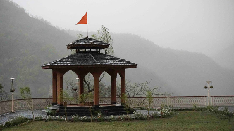 200 Hour Yoga Teacher Training in Rishikesh, India - 2018