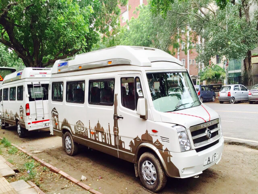 Tempo Traveller In Jaipur