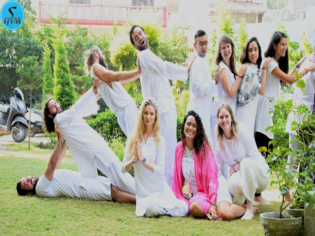 500 hour yoga teacher training course in Rishikesh, India 2019