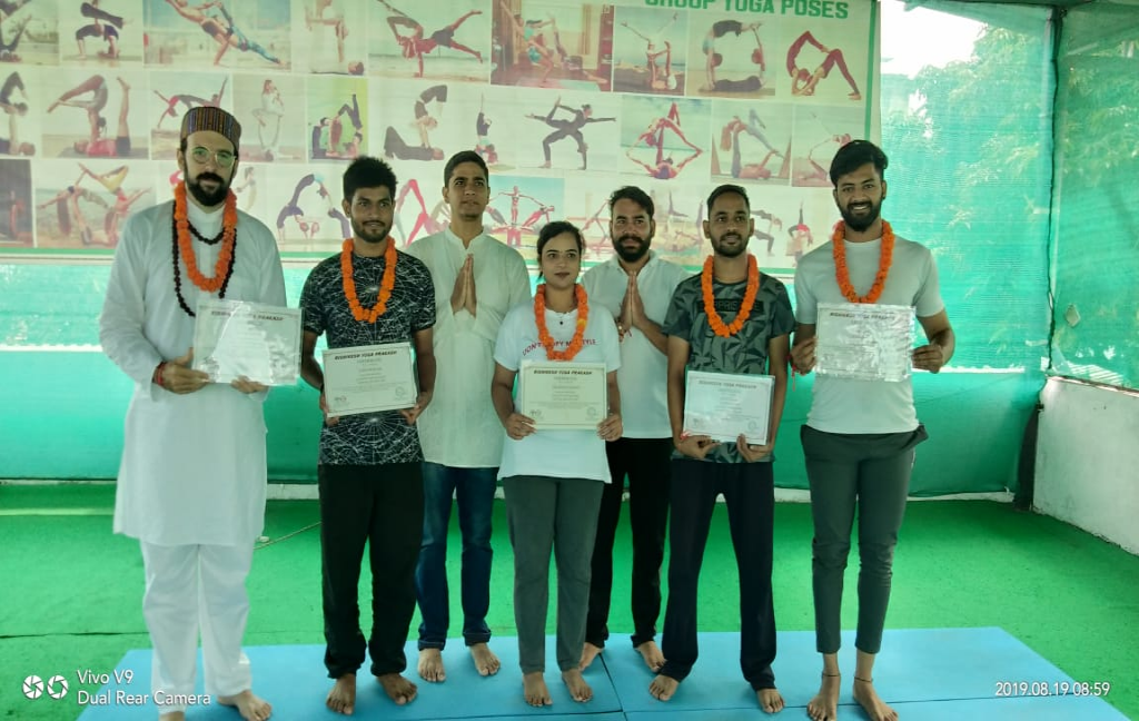 100 Hour Yoga TTC in Rishikesh Uttarakhand