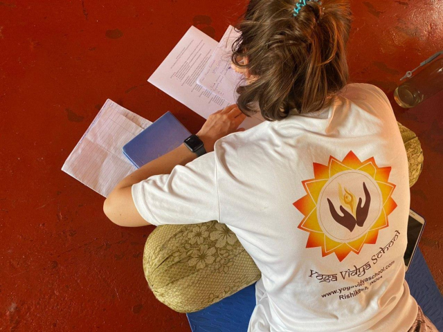 200 Hour Yoga Teacher Training in Rishikesh 2022